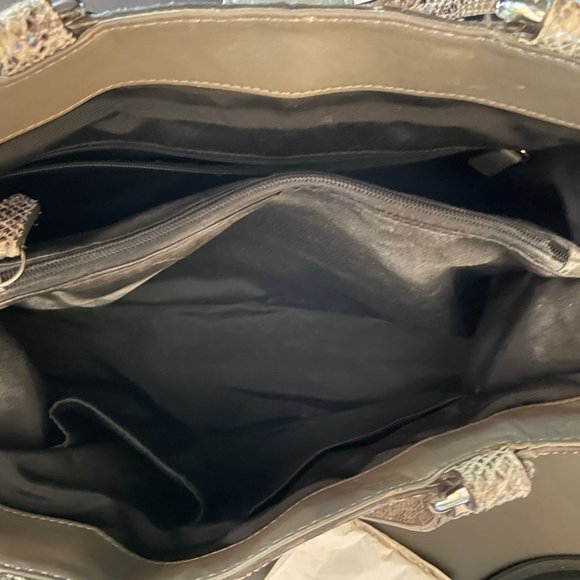 COACH SoHo Beige/Gray Python Embossed Leather Carryall Tote Style no. E1269-F196 - Picture 6 of 8